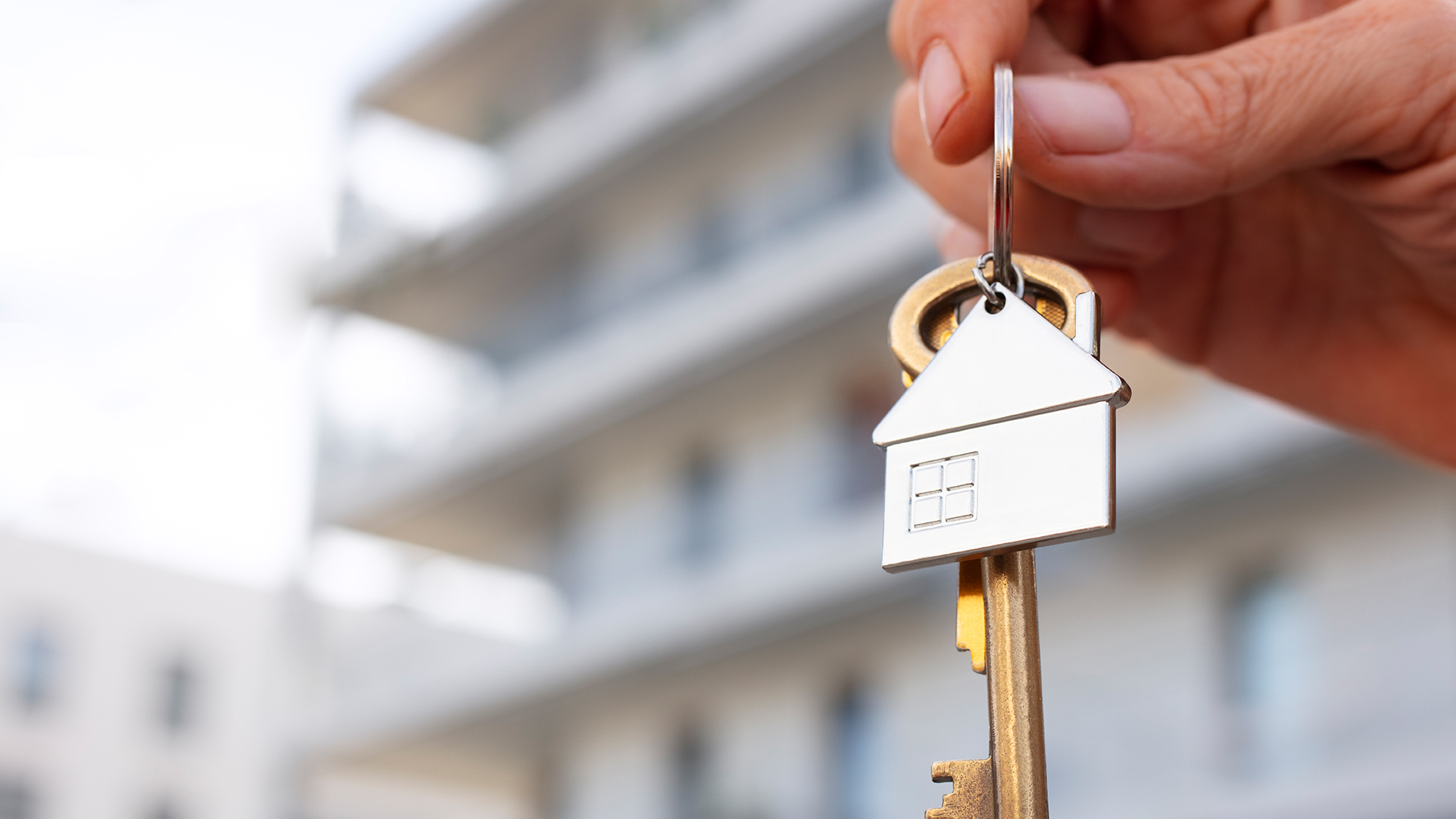 Platformë menaxhimi funksionale, praktike dhe multilingual për sektorin mobiliar. Estate One ofron funksionalitet dhe konfigurime dinamike për të menaxhuar portofolin e pronave